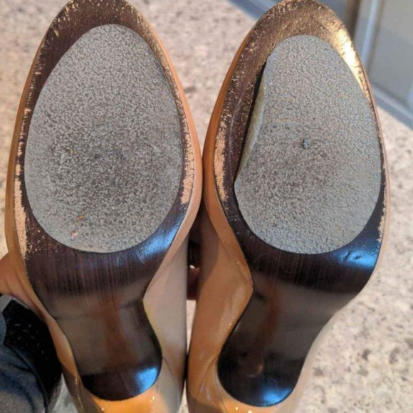 Stuart Weitzman 8.5 nude patent leather platform round toe high heel pumps - Picture 5 of 8